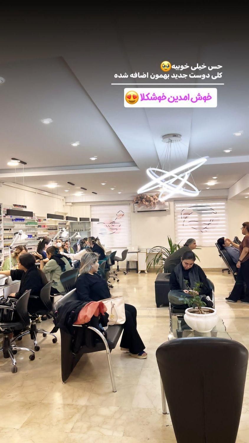 اجاره میز ناخن  تخت مژه اتاق فشیال صندلی رنگ|اجارهٔ دفتر کار، اتاق اداری، مطب|تهران, هفت حوض|دیوار