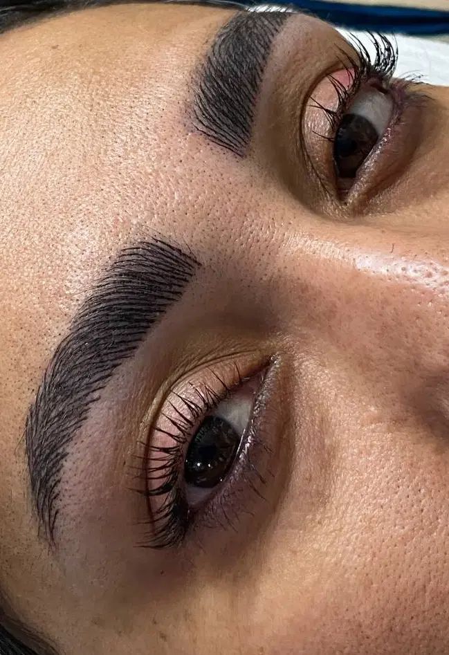 خدمات وآموزش تضمینی میکروبلیدینگ.شیدلب.خط چشم.ریمو|خدمات آرایشگری و زیبایی|مشهد, آزادشهر|دیوار