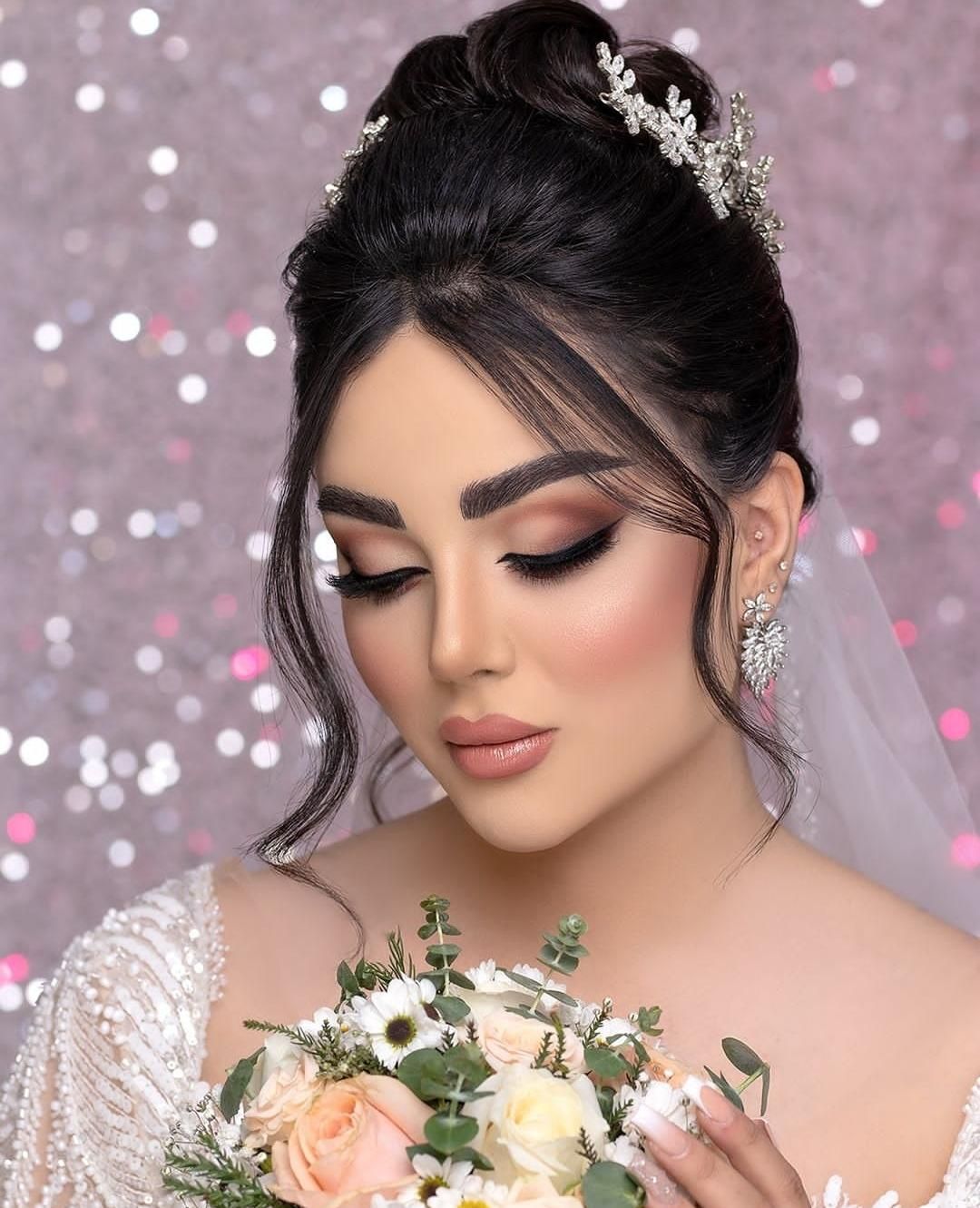 آموزش شنیون و میکاپ|خدمات آرایشگری و زیبایی|زنجان, |دیوار