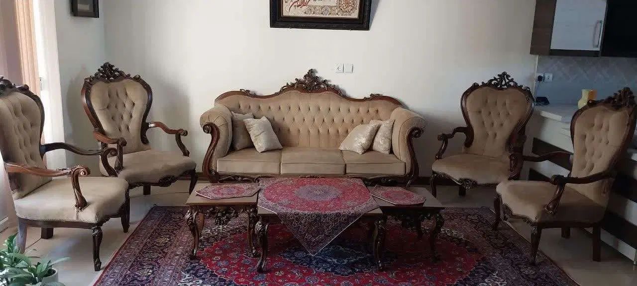 مبل استیل 9 نفره در حد نو با جلو مبلی و دو میزعسلی|مبلمان خانگی و میز عسلی|اصفهان, پارک مشتاق|دیوار