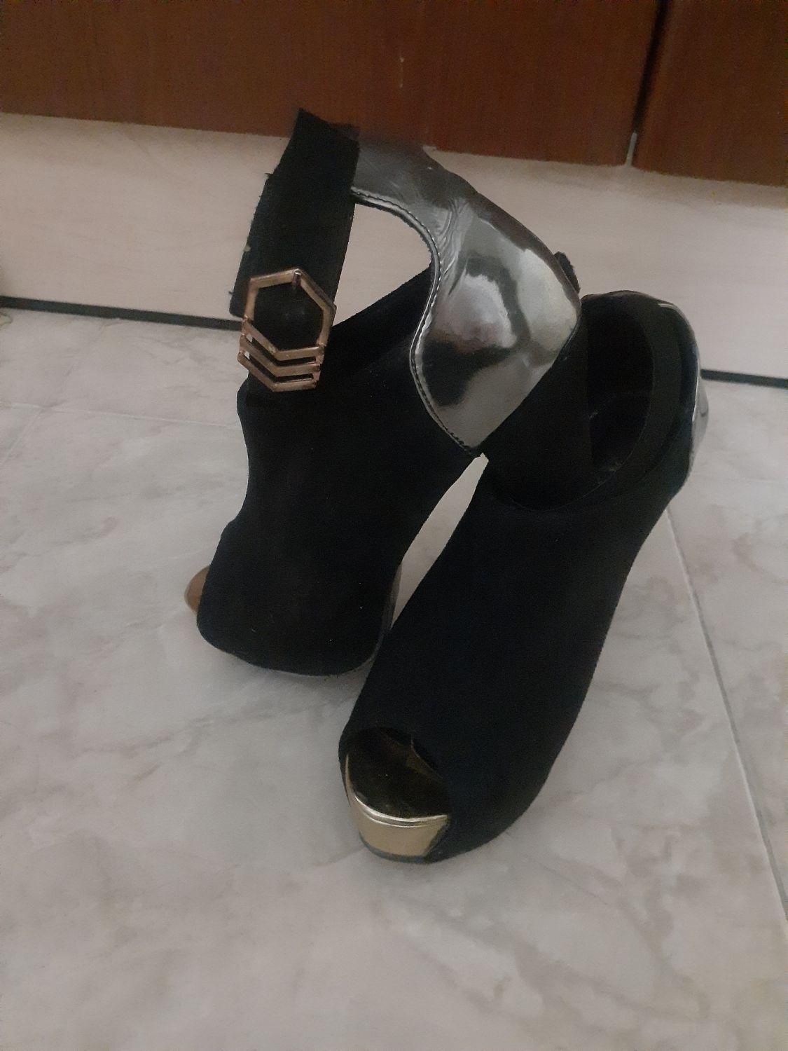 صندل وکفش مجلسی|کیف، کفش، کمربند|بروجن, |دیوار