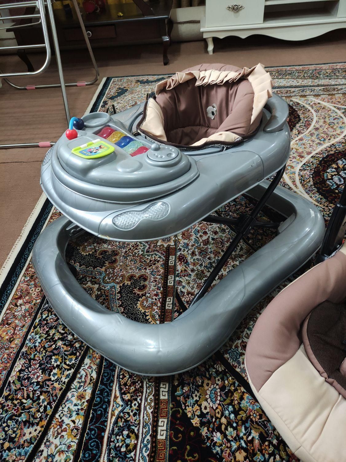 راروئک و کریر|کالسکه و لوازم جانبی|علی‌آباد کتول, |دیوار