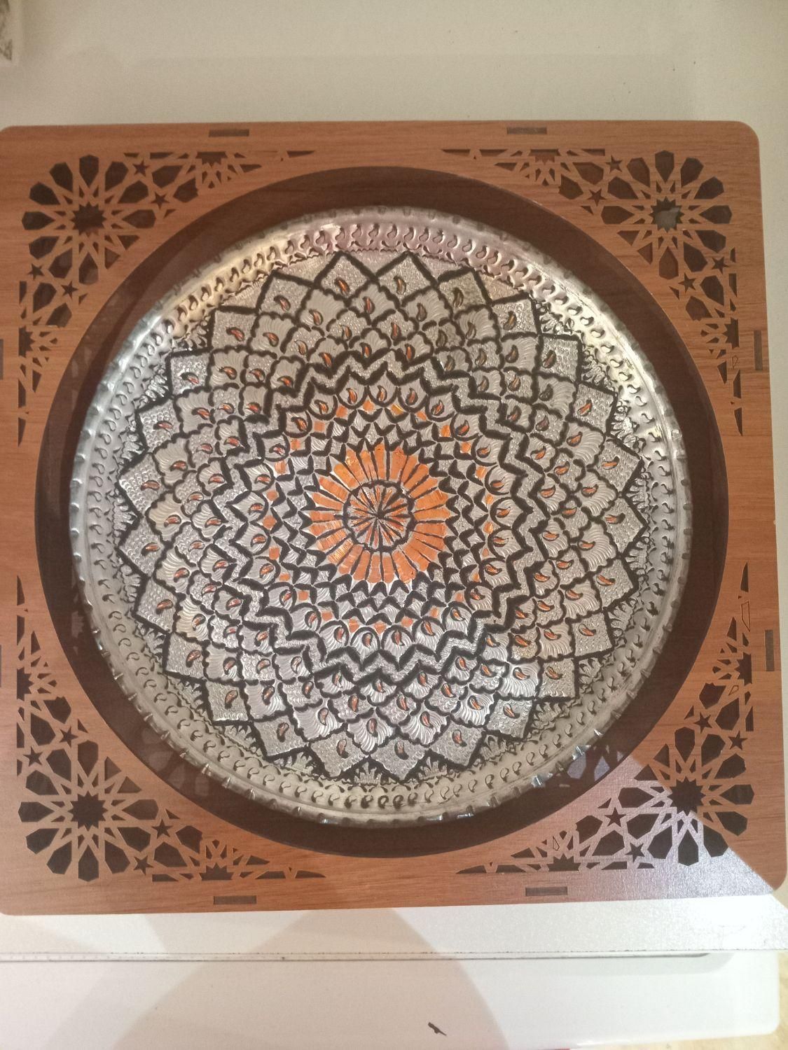 دیوارکوب قلم زنی مسی|کلکسیون اشیاء عتیقه|تهران, فردوس|دیوار