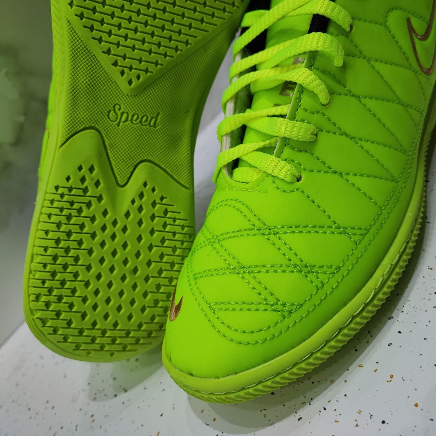 کفش فوتبال سالنی نایک هایپر مجیستا|کیف، کفش، کمربند|اسلامشهر, شهرک واوان|دیوار