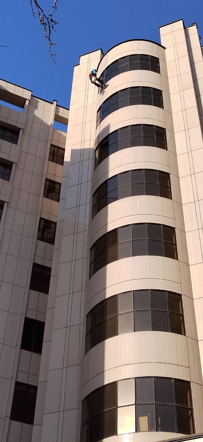 پیچ رولپلاک کار در ارتفاع  طناب راپل پیچ‌رول پلاک|خدمات پیشه و مهارت|تهران, نازی‌آباد|دیوار