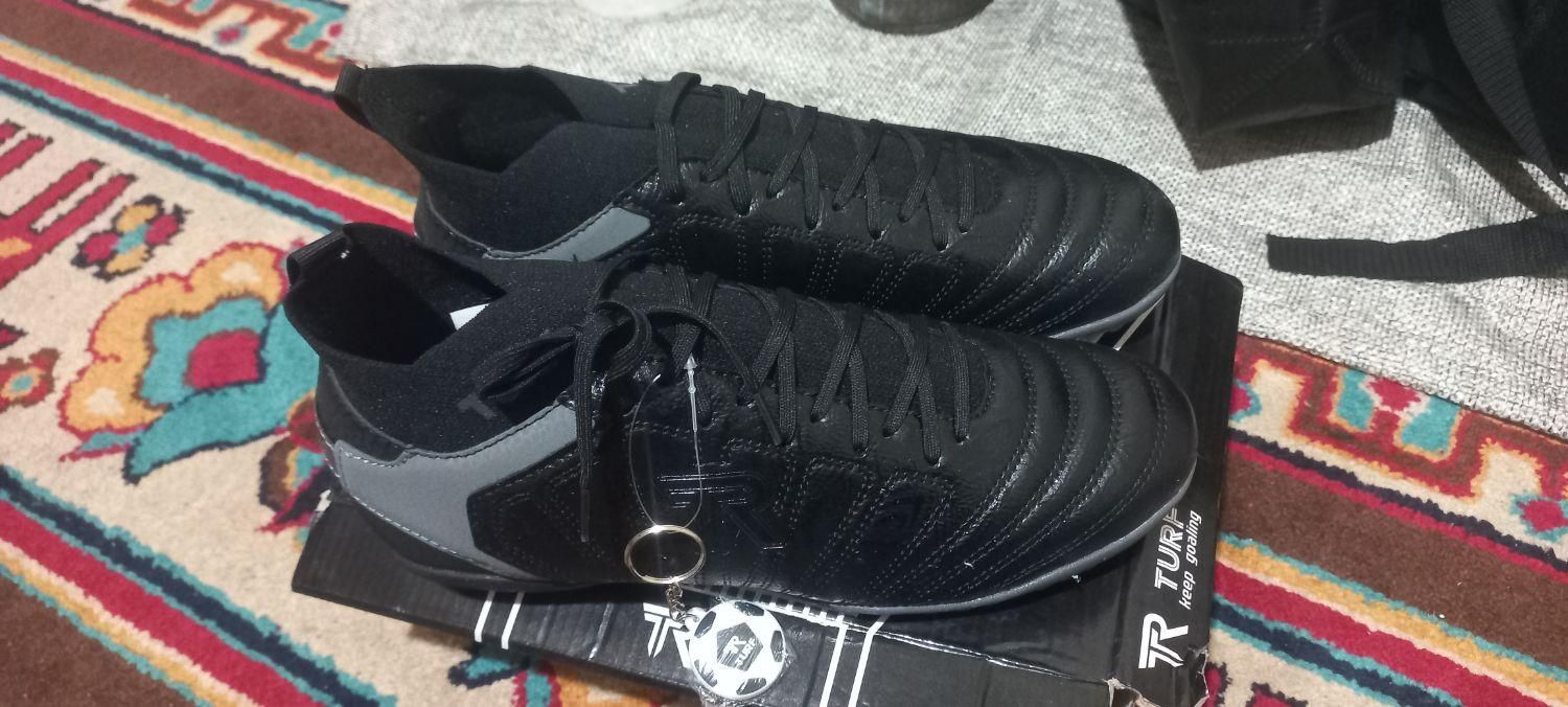 کفش استوک ریز تورف (چمن مصنوعی) ۴۲|کیف، کفش، کمربند|بندر ماهشهر, |دیوار