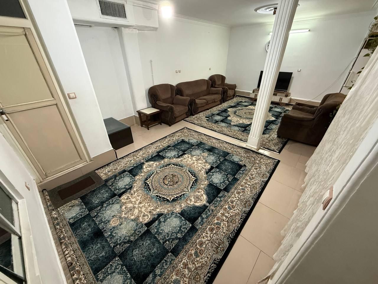 ۱۰۰متر۲خواب طبقه همکف تکواحدی خوش نقشه دنج