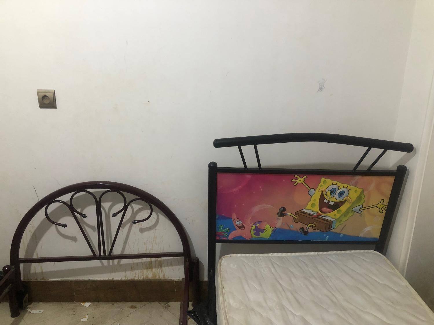 دو عدد تخت نوجوان|تخت و سرویس خواب|اشکنان, |دیوار