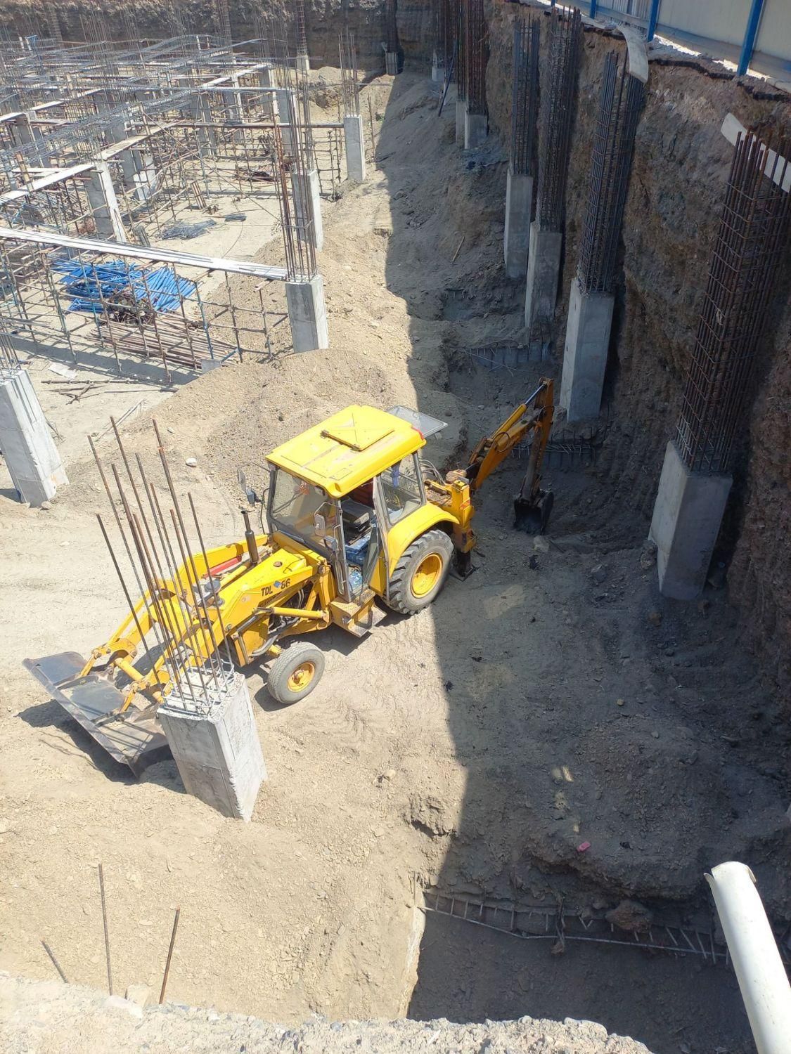 اجاره خدمات روزانه بیل بکوبکهو میکانیک درسراسرمشهد|خدمات حمل و نقل|مشهد, امیریه|دیوار