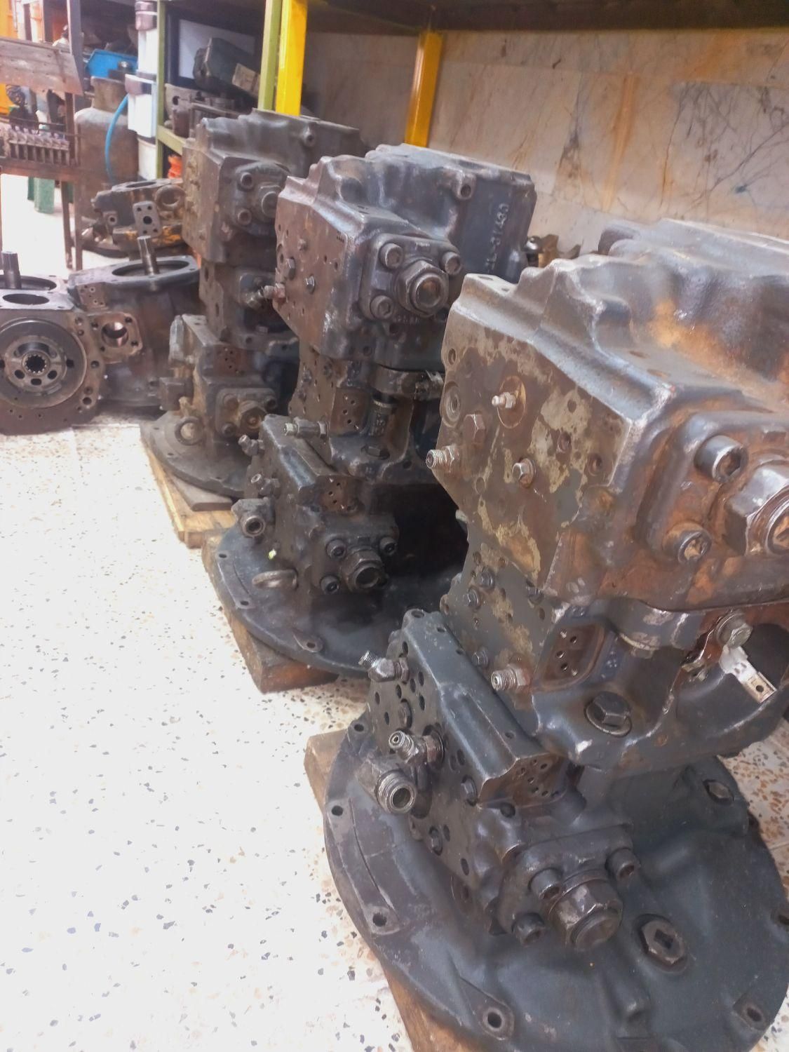 پمپ هیدرولیک بیل لودر غلطک بلدوزر جرثقیل گریدر|قطعات یدکی و لوازم جانبی|تهران, آذری|دیوار