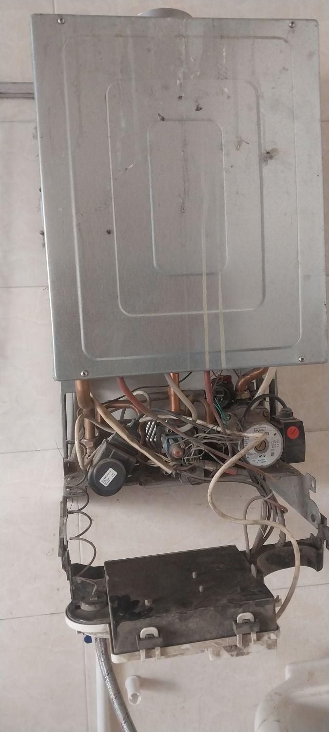 سرویسکار تعمیرکار تعمیرات پکیج آبگرمکن در تهرانسر|خدمات پیشه و مهارت|تهران, تهرانسر شرقی|دیوار