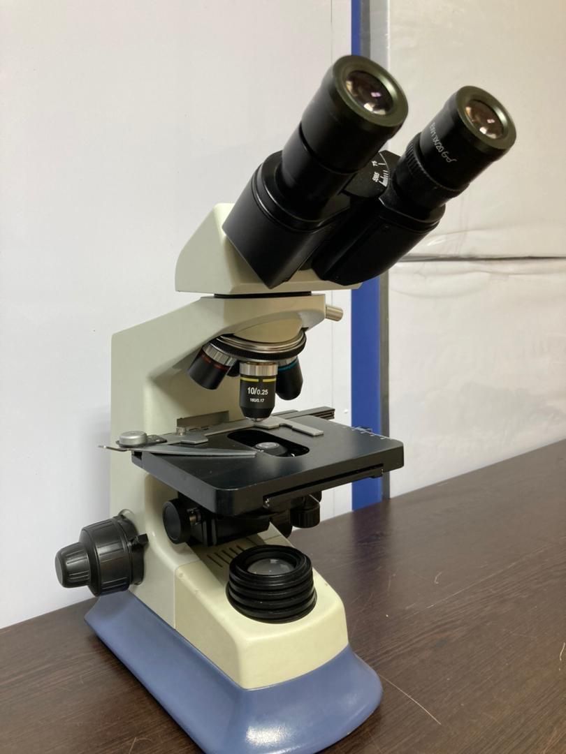 میکروسکوپ دوچشمی،میکروسکوپ حرفه ای|پزشکی|تهران, فلسطین (میدان انقلاب)|دیوار