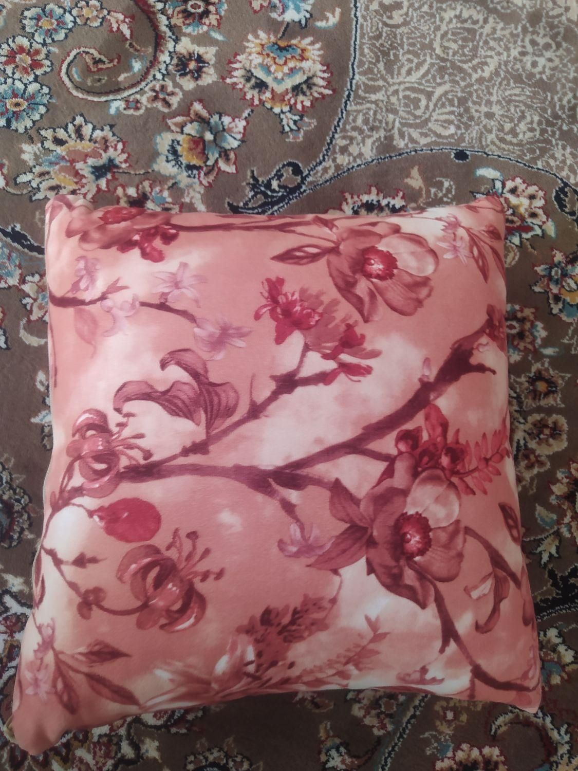 رو کوسن|مبلمان خانگی و میز عسلی|آبیک, |دیوار