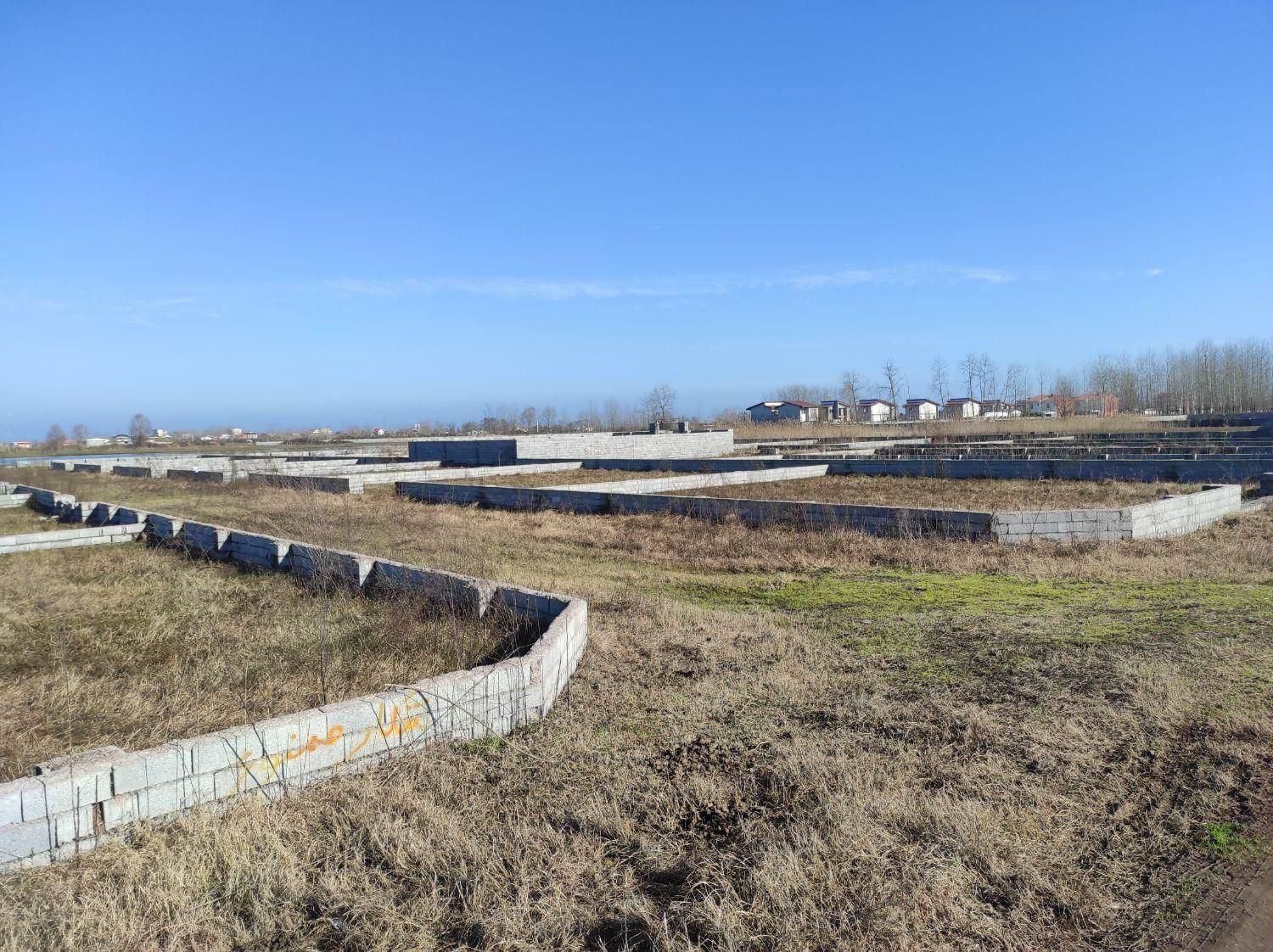 فروش قطعه 185 متری اقسا*طی با سیماک معتبر و utm|فروش زمین و ملک کلنگی|لاهیجان, قیام|دیوار