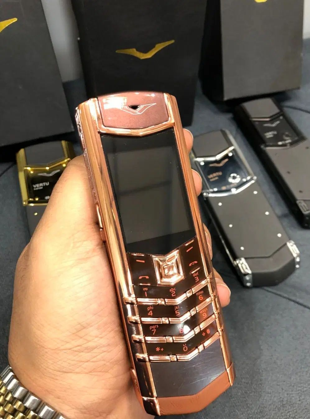 **گوشی نوکیا ورتو vertu v10 k8 طلایی|موبایل|اصفهان, احمدآباد|دیوار