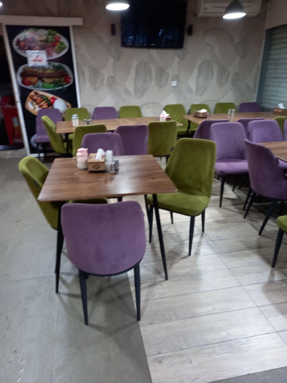 سالن کار جهت کار در رستوران کبابی|استخدام خدمات فروشگاه و رستوران|تهران, صادقیه|دیوار