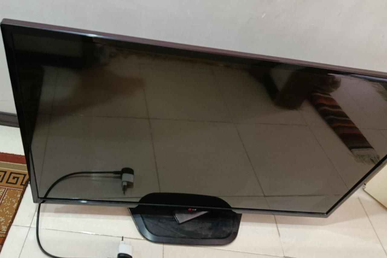LED کره ای اصل 42 اینچ|تلویزیون و پروژکتور|اصفهان, بهارستان|دیوار
