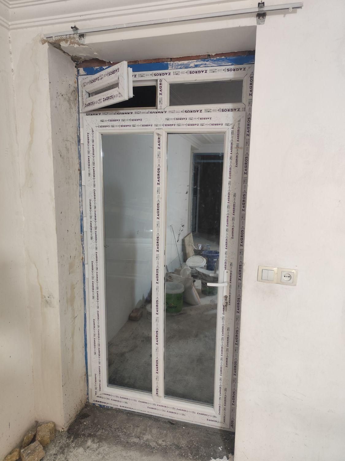 درب و پنجره یو پی وی سی(upvc)|خدمات پیشه و مهارت|سنندج, |دیوار