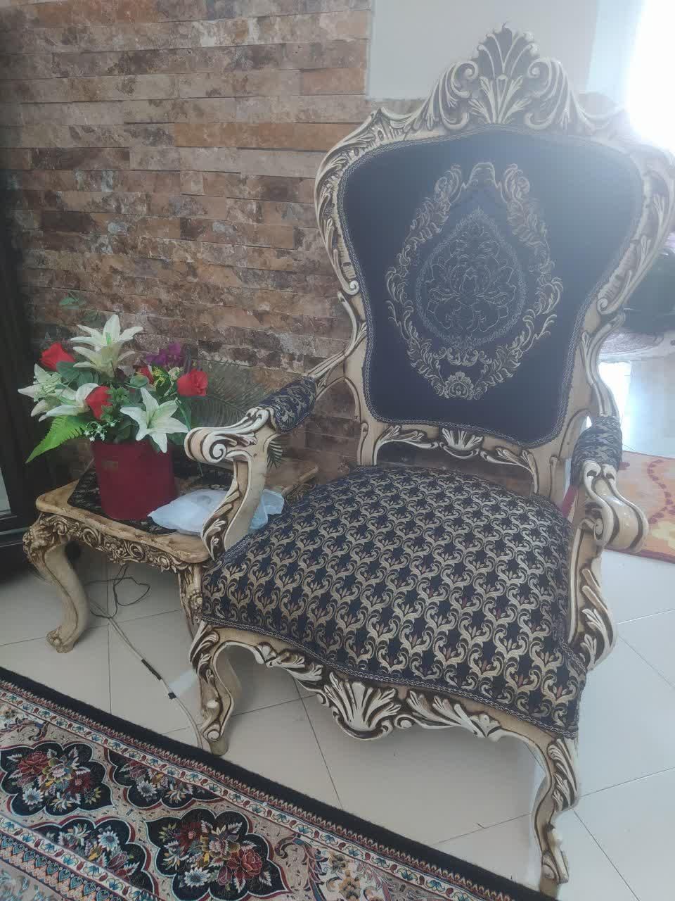 مبلمان 9نفره کلاسیک با میز ناهارخوری 6 نفره|مبلمان خانگی و میز عسلی|تهران, نیروی دریایی|دیوار