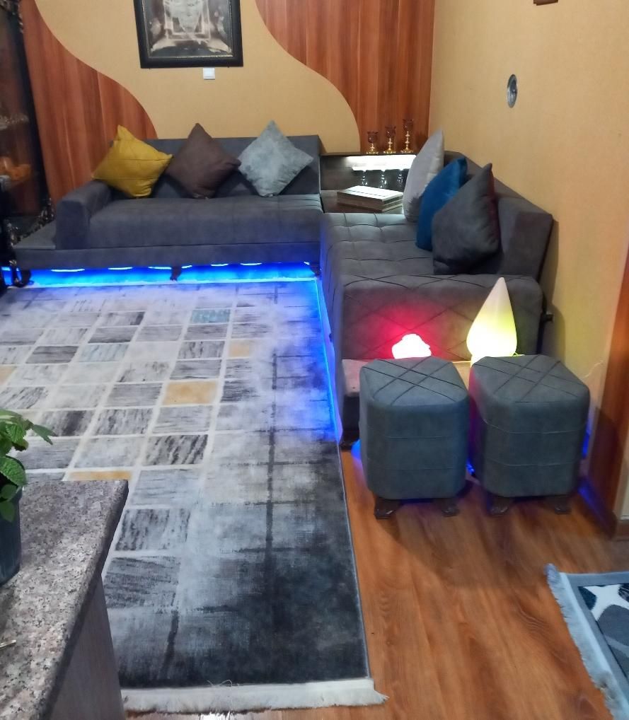 اجاره منزل مبله روزانه/اپارتمان مبله/نیم روزه شیک|اجارهٔ کوتاهمدت آپارتمان و سوئیت|صدرا-فارس, فاز ۱|دیوار