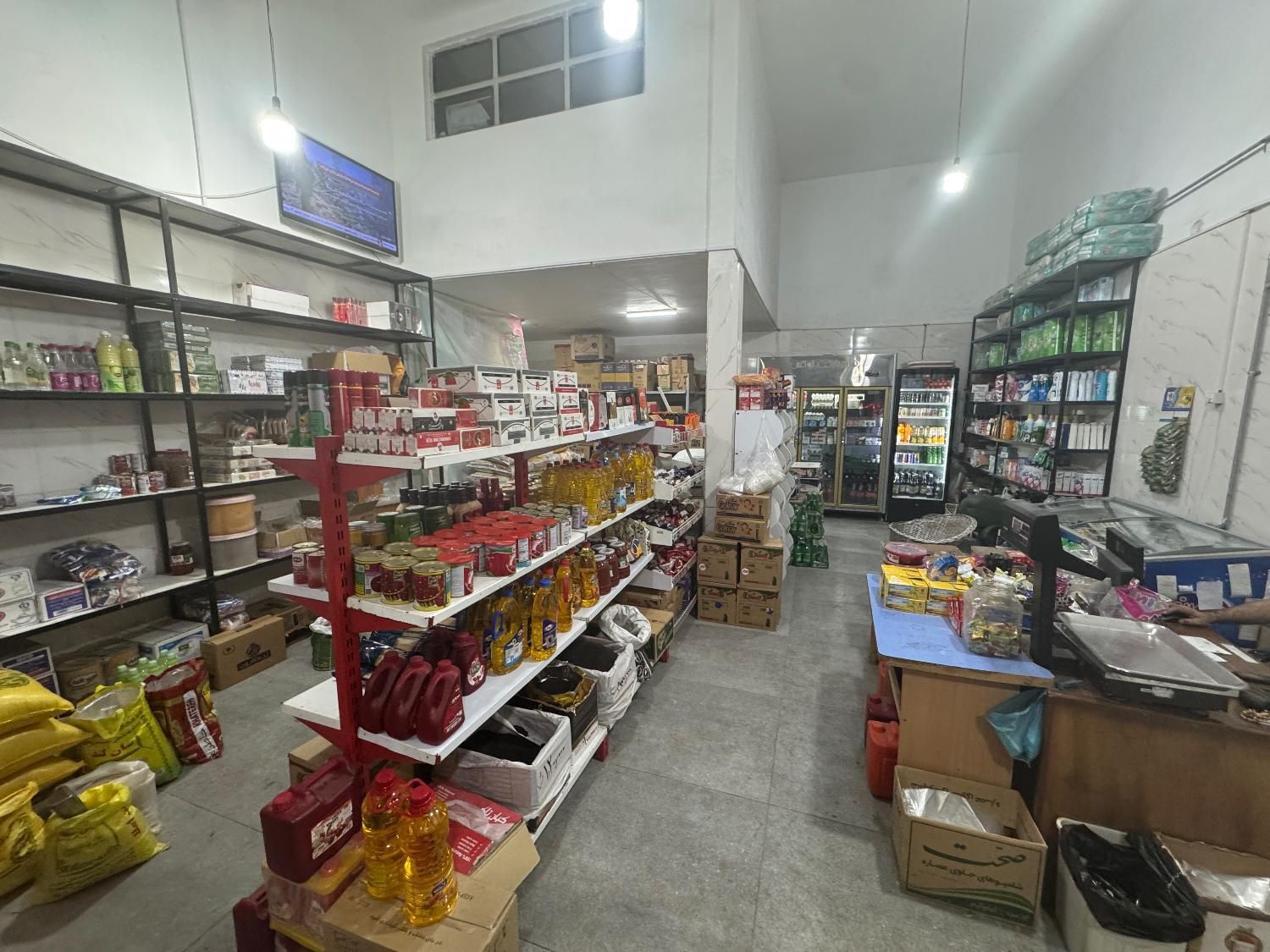 مغازه دو دهنه ۷۰ متری در خیابان اصلی|اجارهٔ مغازه و غرفه|رباط‌کریم, الارد|دیوار