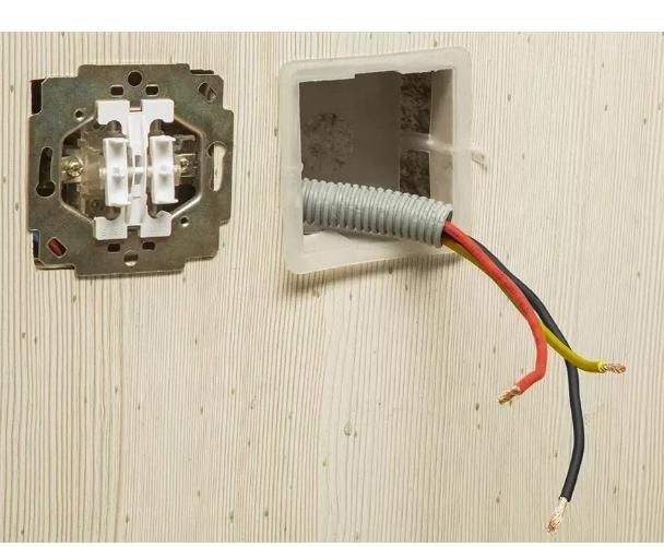 برق کاری و لوله کشی ساختمان|خدمات پیشه و مهارت|قم, نیروگاه|دیوار