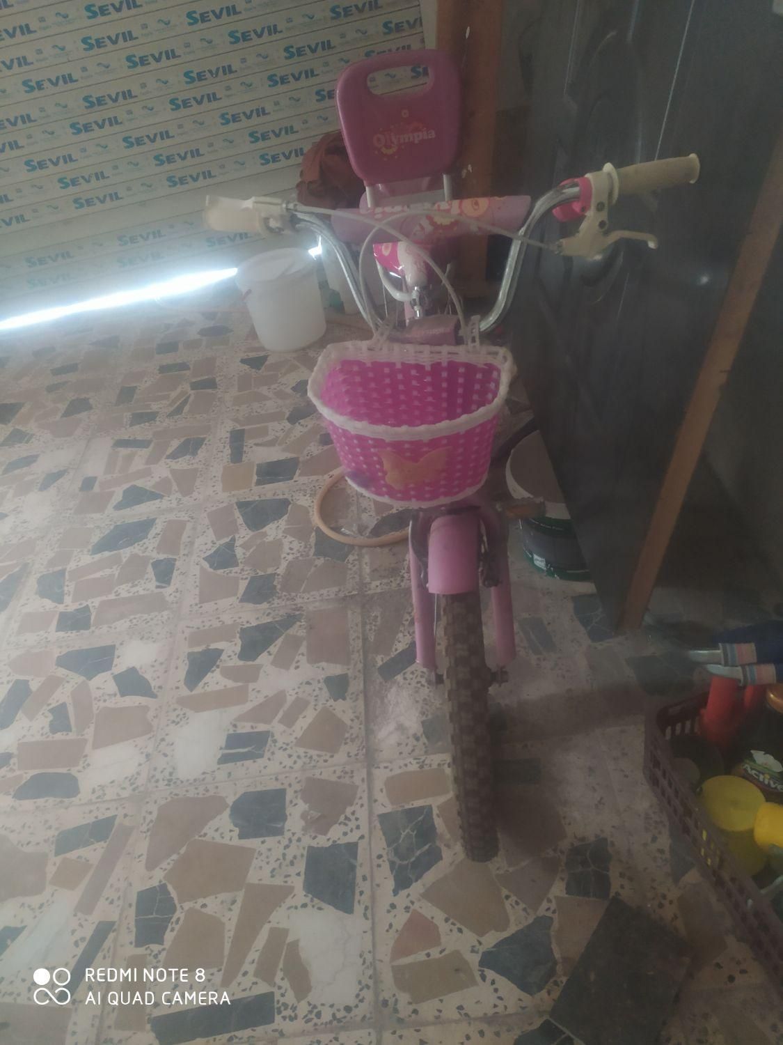 دوچرخه دوخترونه سایز۲۰|دوچرخه، اسکیت، اسکوتر|رشت, هلال احمر|دیوار