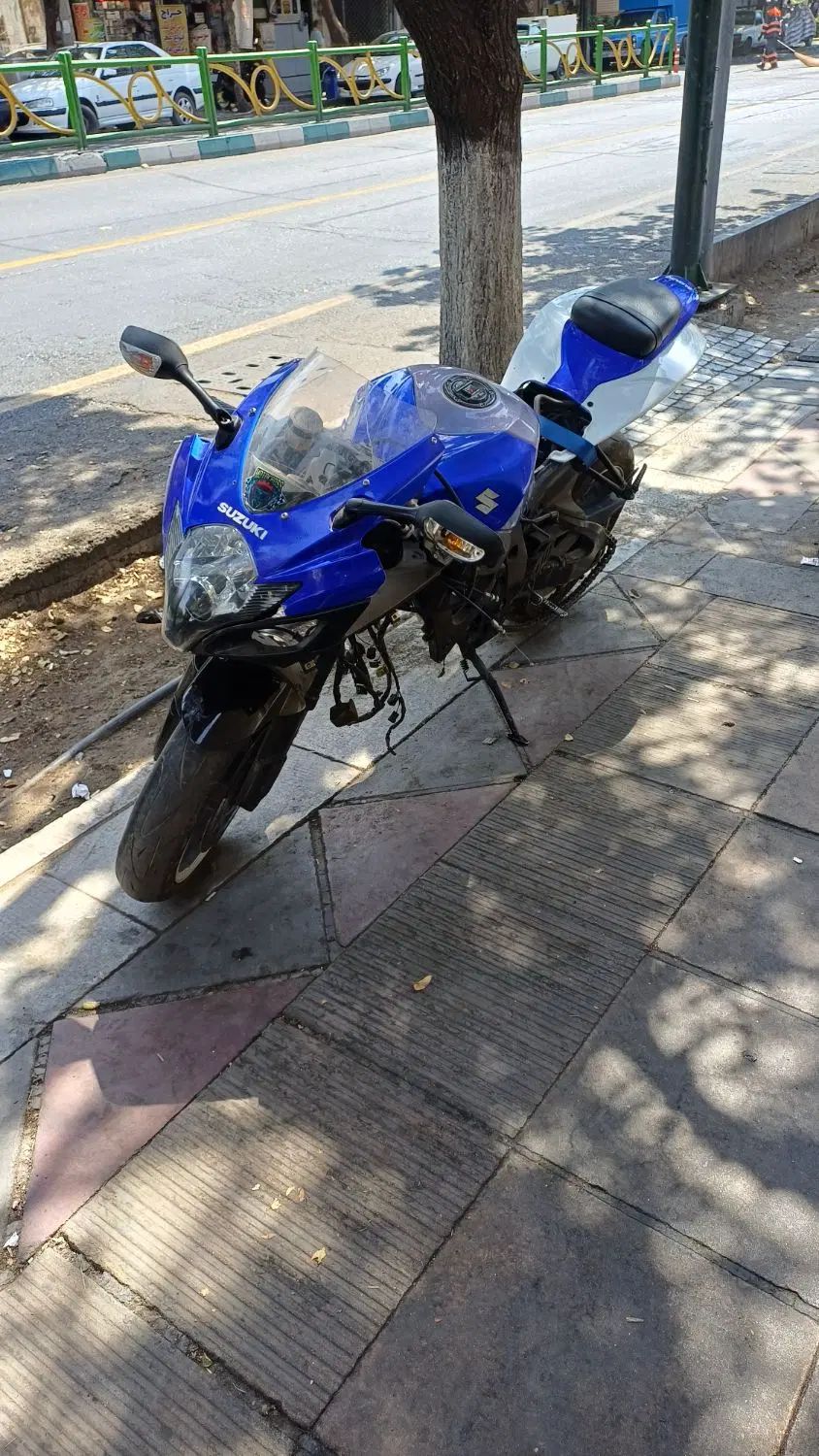 سوزوکی موتور سنگین GSX R 750  600|موتورسیکلت|تهران, منیریه|دیوار