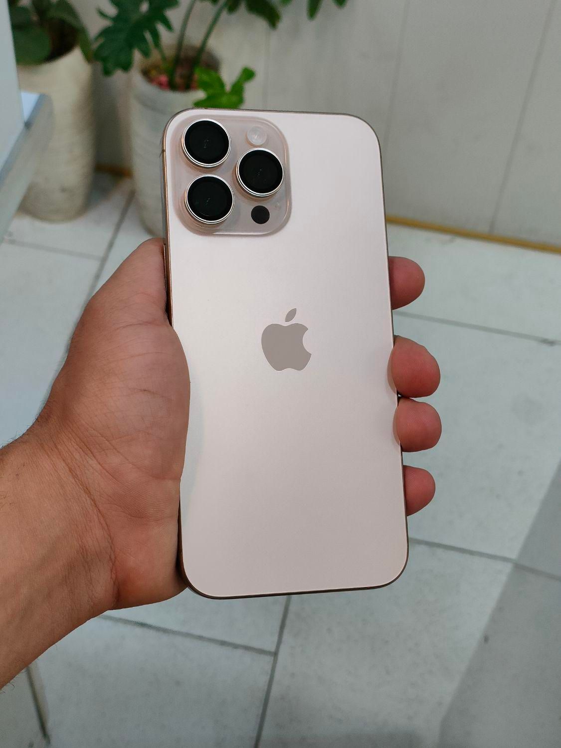 اپل iPhone 16 Pro Max با حافظهٔ ۲۵۶ گیگابایت|موبایل|کرج, گوهردشت|دیوار