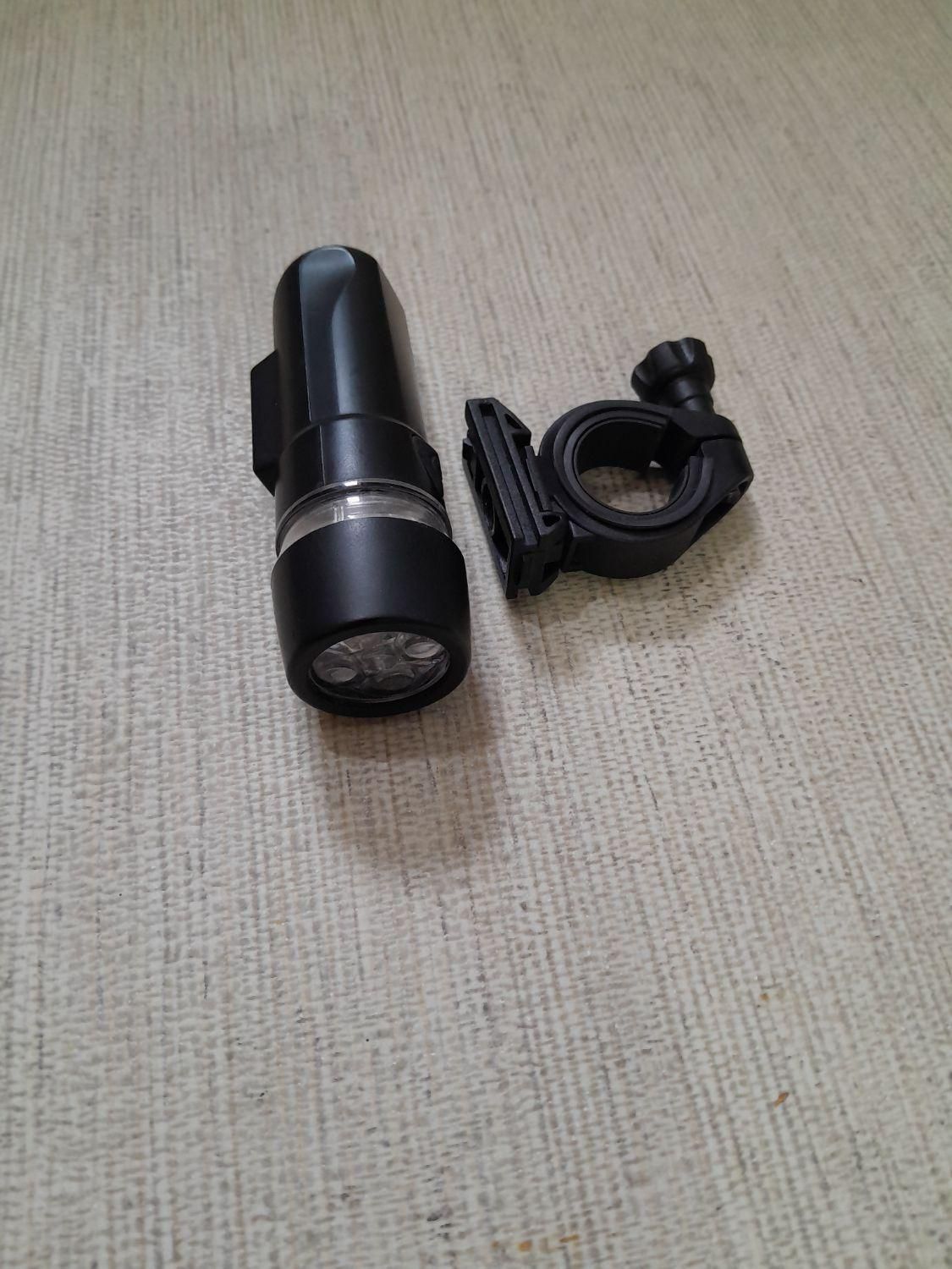 چراغ پایه دار دوچرخه|دوچرخه، اسکیت، اسکوتر|رشت, پاستوریزه|دیوار