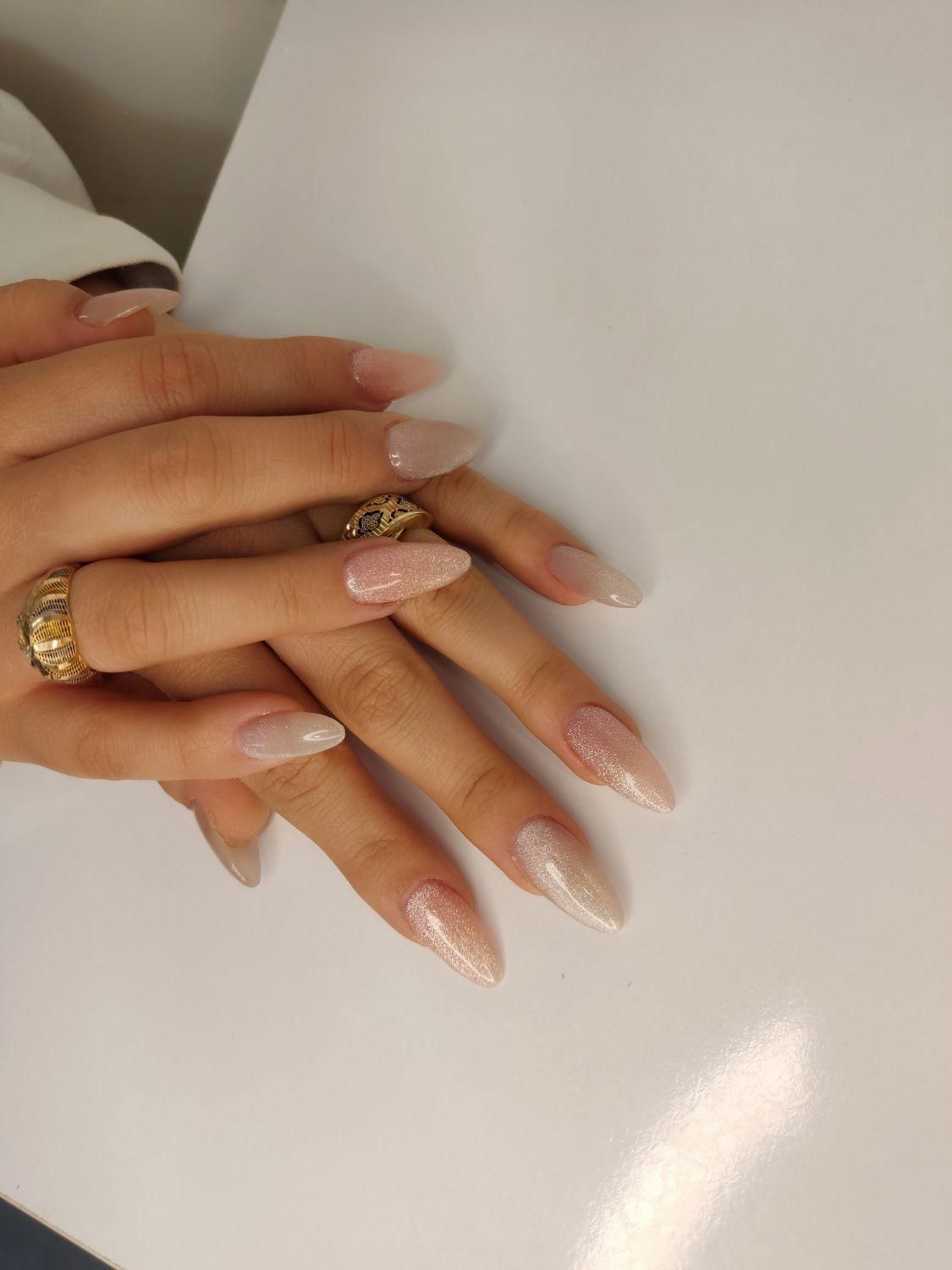 کاشت ناخن طلاب|خدمات آرایشگری و زیبایی|مشهد, طلاب|دیوار