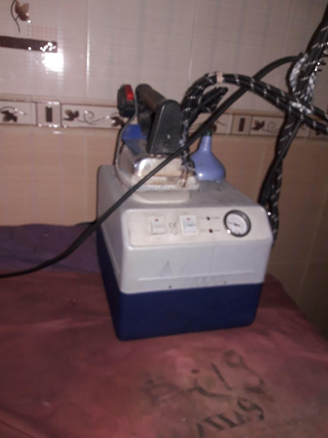 چرخ دو سوزنه درز بقل . استین چسبونی. تیغ دار|لوازم خیاطی و بافتنی|نسیم‌شهر, |دیوار