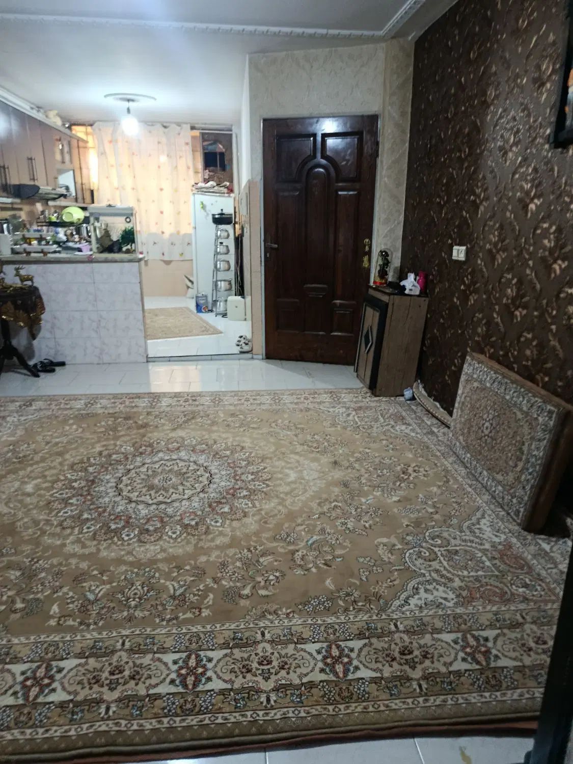 واحدهمکف/تمیز/نبش فرعی میعاد۱۰به ۱۰/۱|اجارهٔ آپارتمان|کرج, کمال‌شهر|دیوار