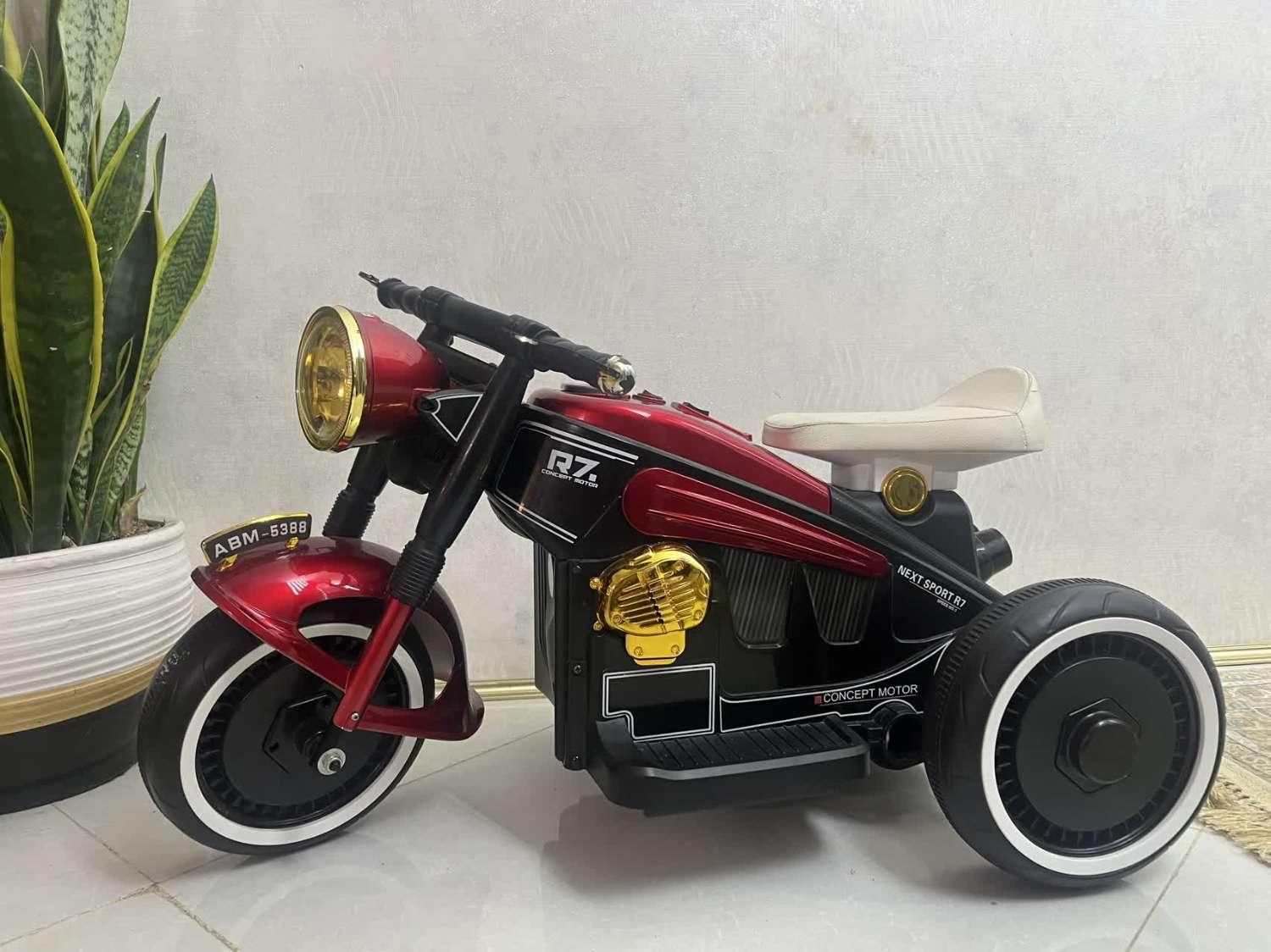 موتور شارژی خاص پسندها برای سیسمونی و تا 3 سال|اسباببازی بچه|قم, انسجام|دیوار