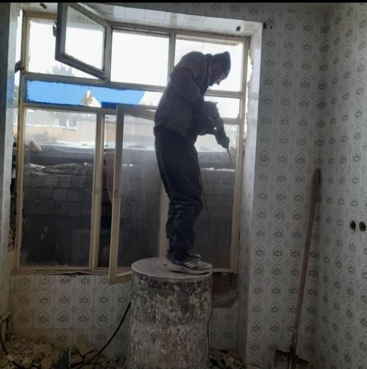 تخریب ساختمان با تیم با تجربه|خدمات پیشه و مهارت|قوچان, |دیوار