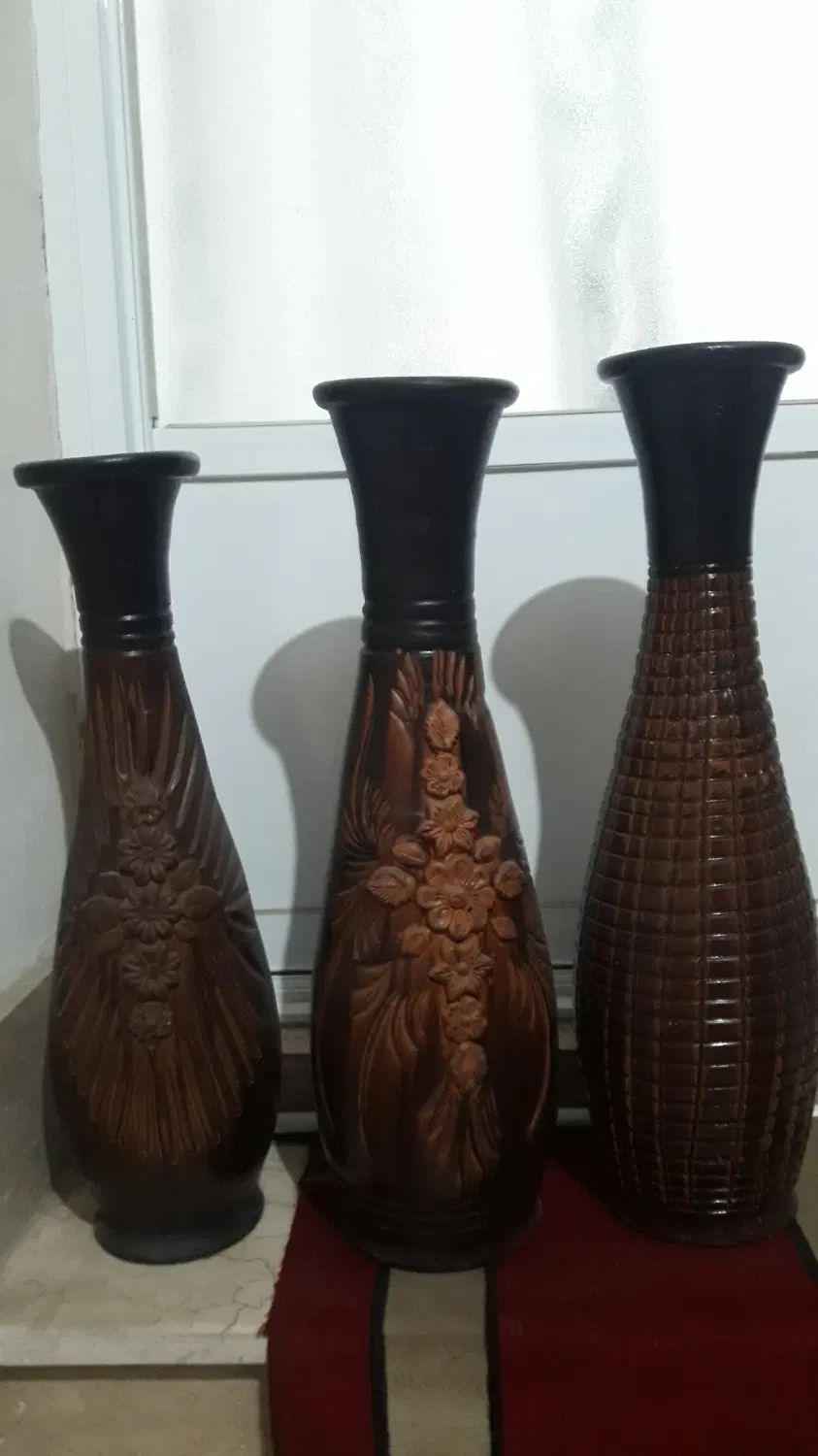 گلدان سفال سالنی|گل مصنوعی|رشت, کوی فرهنگیان|دیوار