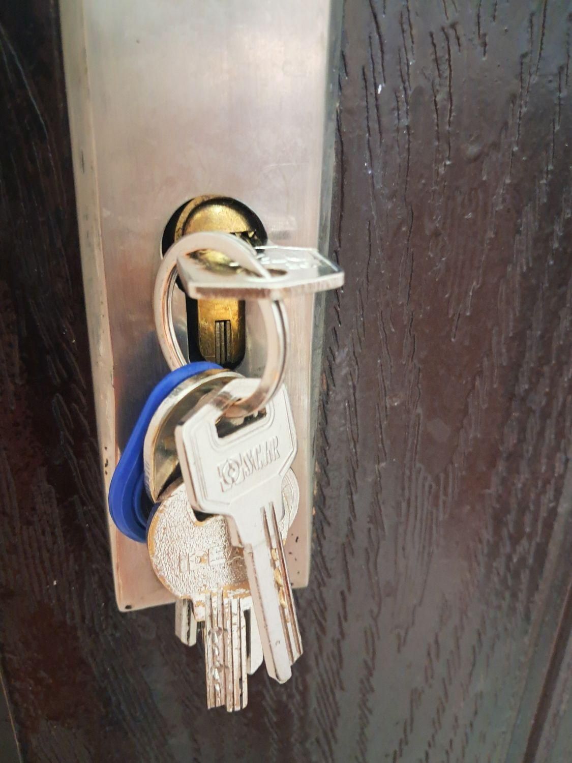 کلیدسازی شبانه روزی پرند|خدمات پیشه و مهارت|پرند, فاز ۶|دیوار