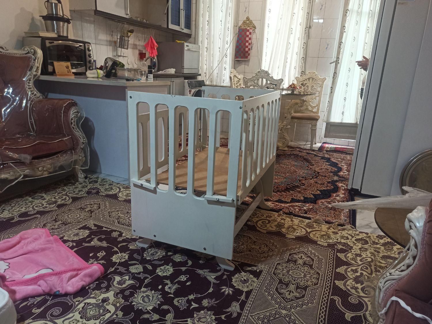 تخت گهواره شو|تخت و صندلی بچه|تهران, شهرک پرواز|دیوار