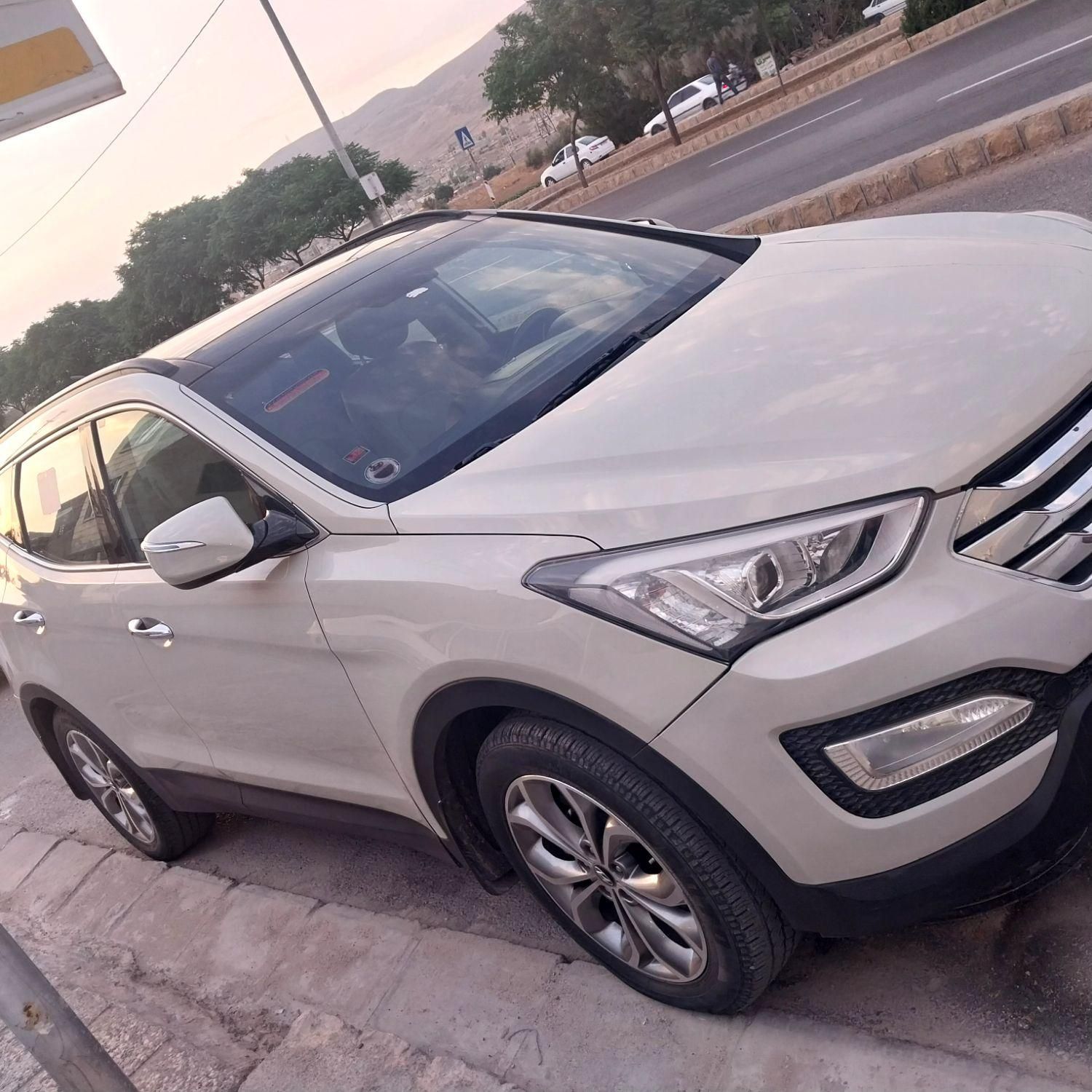 هیوندای سانتافه ix 45 2400cc، مدل ۲۰۱۴|خودرو سواری و وانت|شیراز, پودنک|دیوار