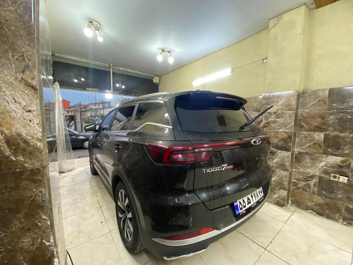 نصب تخصصی شیشه دودی (باگارانتی ۱ ساله) دودی 46+|خدمات موتور و ماشین|رشت, نیروی دریایی|دیوار