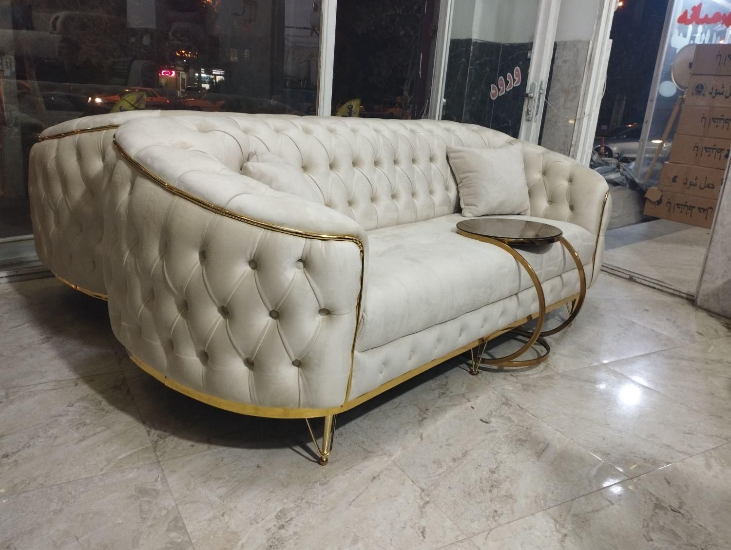 فرانسوی مبل .|مبلمان خانگی و میز عسلی|ارومیه, |دیوار