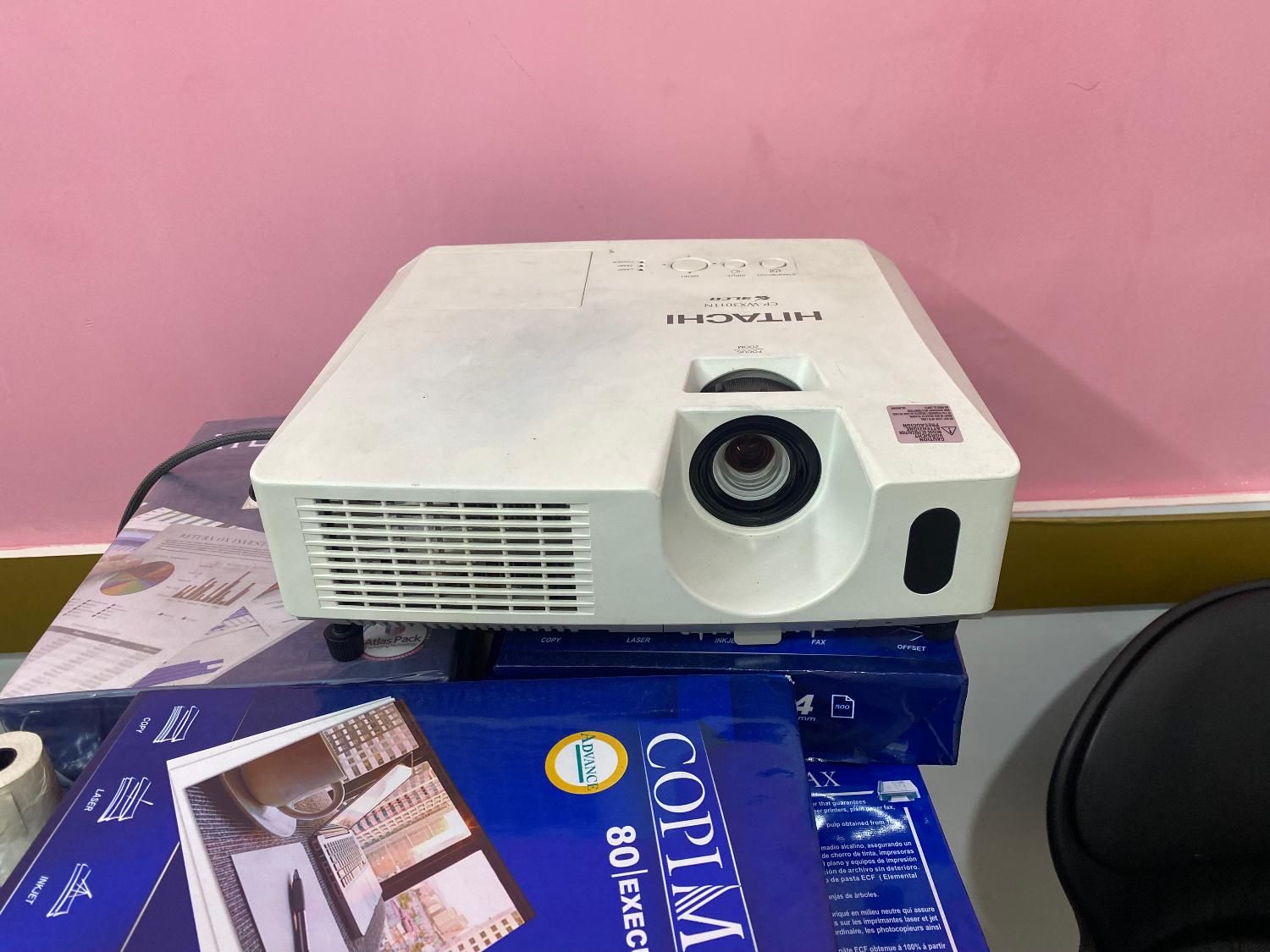 ویدئو پروژکتور هیتاچیCP-w3011N|تلویزیون و پروژکتور|رشت, توشیبا|دیوار