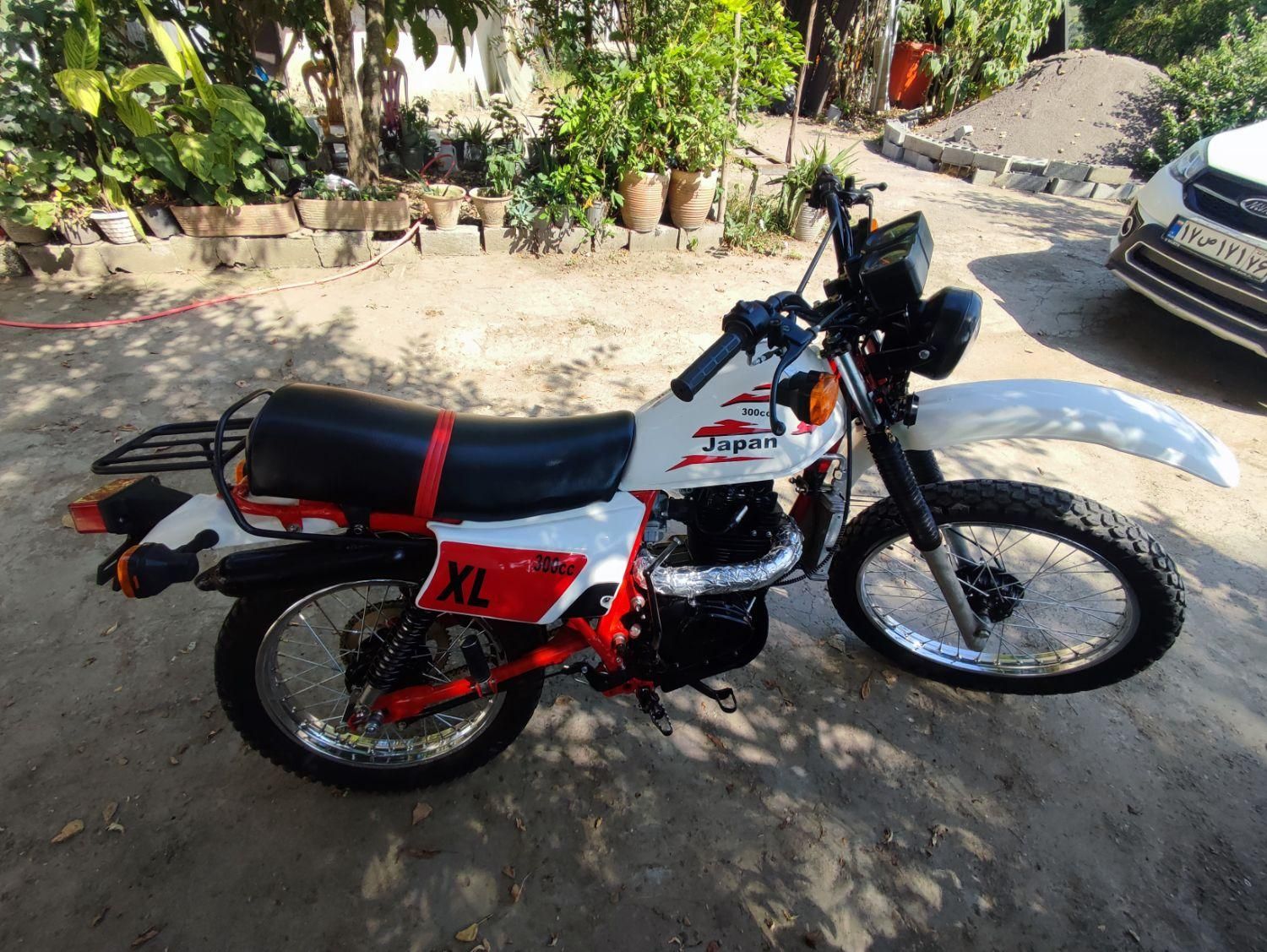 ایکسل 300 فروش فوری مزاید|موتورسیکلت|اطاقور, |دیوار