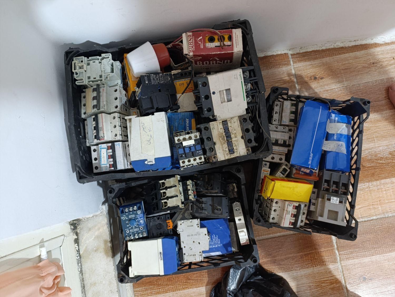 لوازم برقی تابلو صنعتی|ماشینآلات صنعتی|گرگان, |دیوار