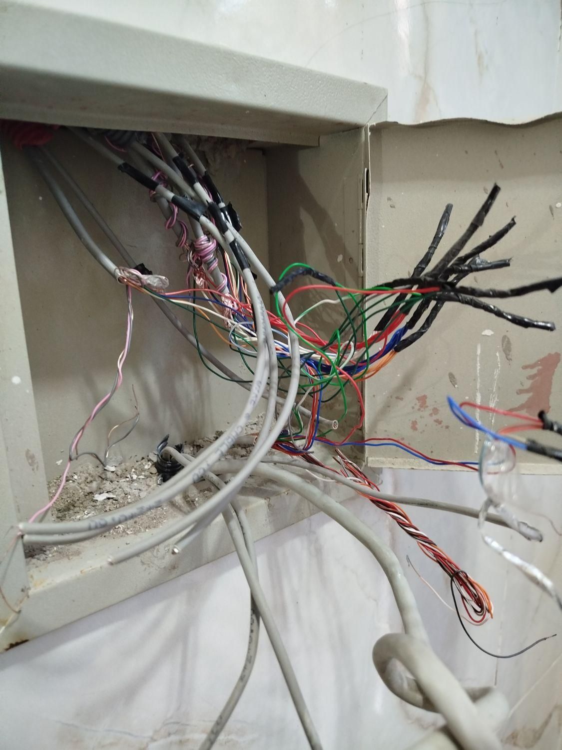 نمایندگی تعمیرات آیفون تصویری|خدمات پیشه و مهارت|اسلام‌شهر, شهرک توحید|دیوار