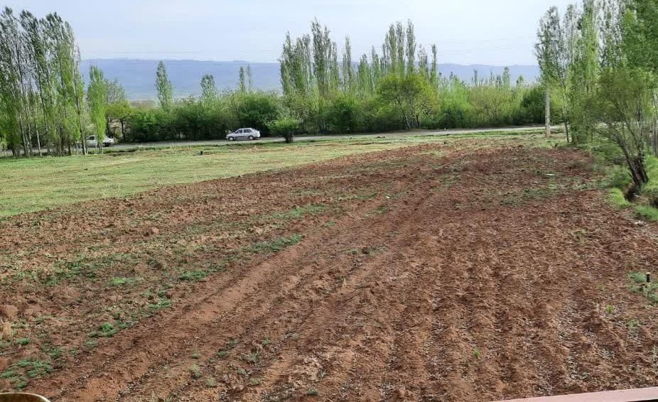 زمین بر جاده اصلی منطقه توریستی داسداران|فروش زمین و ملک کلنگی|خرمدره, |دیوار
