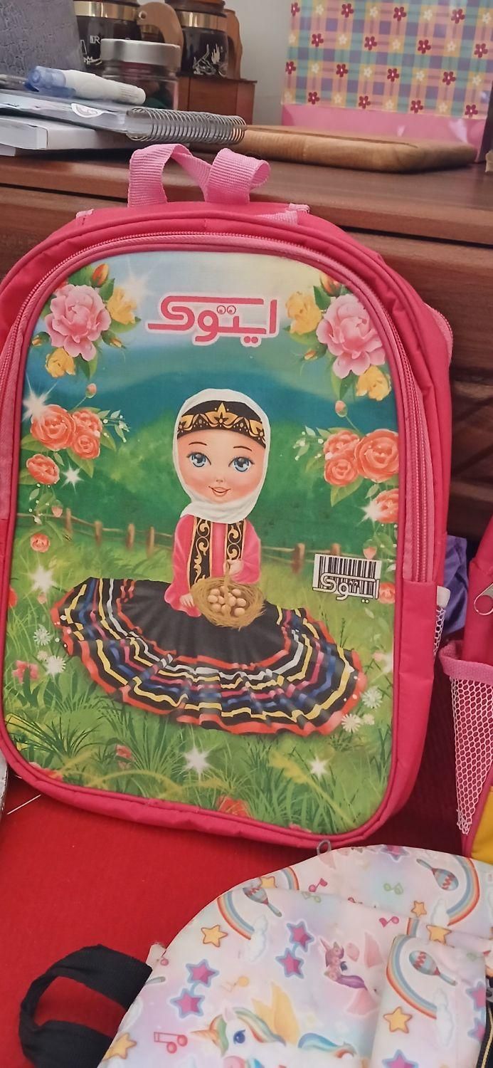 سه تا کیف کوله بچه مدرسه ای و یکی پیش دبستانی|کفش و لباس بچه|تهران, اسفندیاری|دیوار