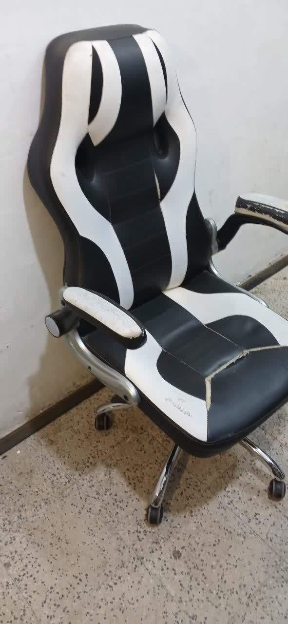 تعمیر انواع صندلی|خدمات پیشه و مهارت|زنجان, |دیوار