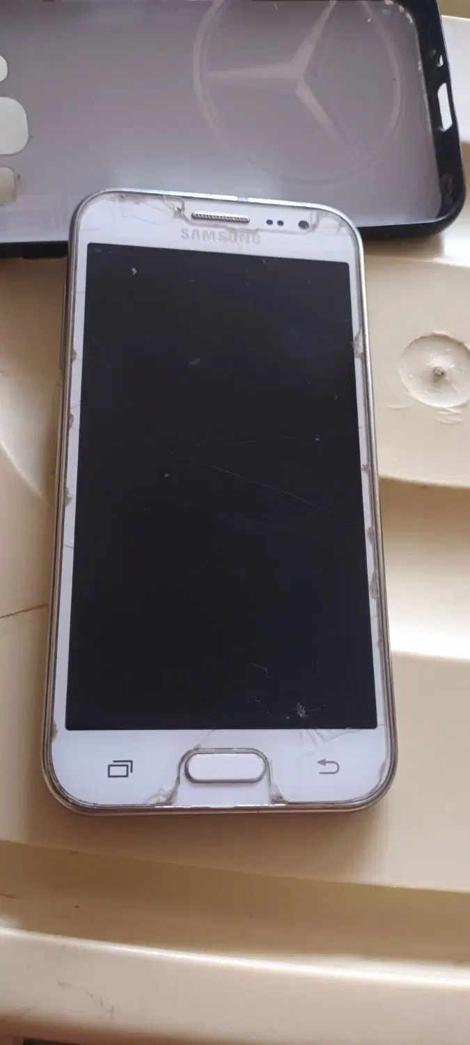 سامسونگ Galaxy J2 با حافظهٔ ۸ گیگابایت|موبایل|مشهد, هفده شهریور|دیوار