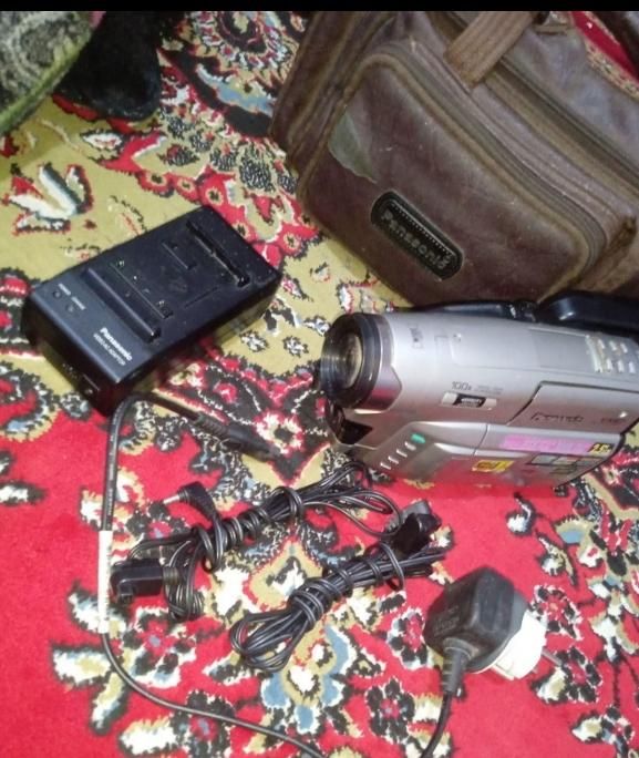 دوربین عکاسی کارکرده فروش فوری|دوربین عکاسی و فیلمبرداری|اهواز, کارون|دیوار